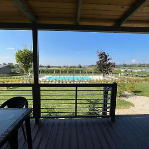 https://agricamping-al-grappolo-divino.hotelinveneto.com